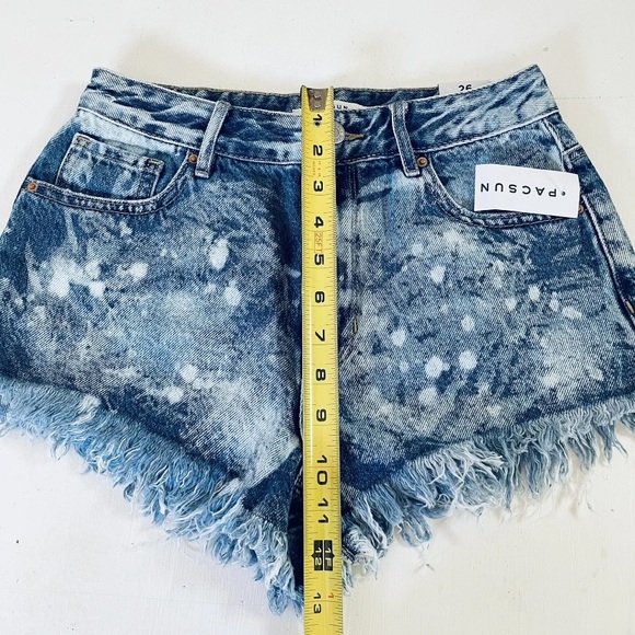 Pacsun denim shorts: festival high rise- Size 26 New!! - Picture 5 of 5